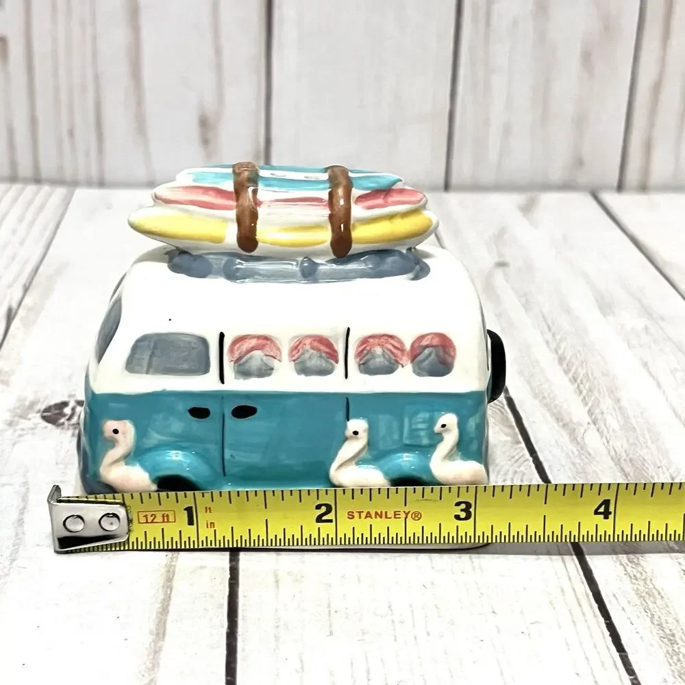 Ceramic Retro Camper RV Trailer Salt and Pepper Shakers Set Flamingos
